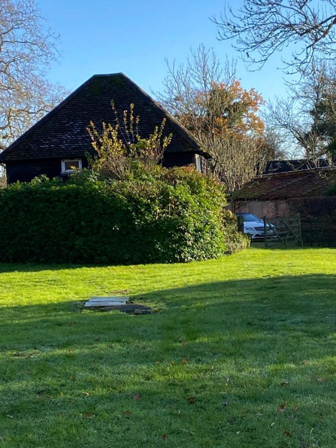 Вилла Retreats At Stansted Manor Грейт-Холлингбери Экстерьер фото